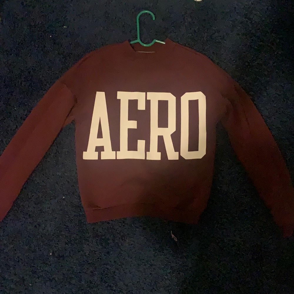 red/brown aeropostale crew neck medium